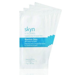 Skyn Iceland Blemish Dots in white packets on white background
